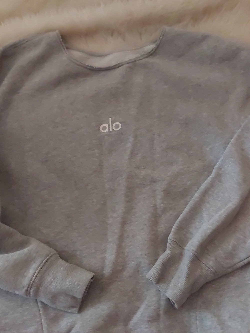 ALO Yoga Light Gray Rare Crewneck Sweatshirt RARE - Picture 6 of 6